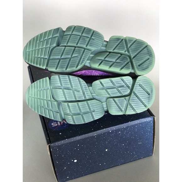 Sia Collective Culture Vulture CV 0.02 ALTERNATE GALAXY NASA Size 10 - Picture 7 of 9